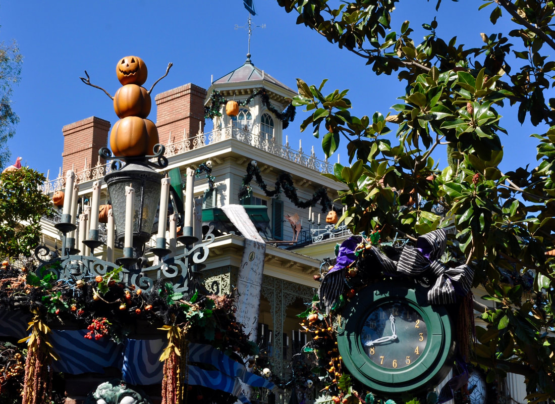 Halloweentime at Disneyland - What to Expect 2019