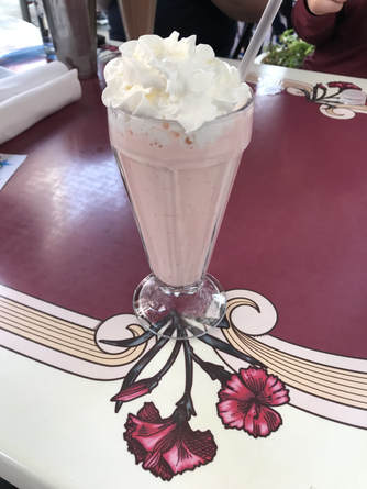 Review of Carnation Cafe  - table service restaurant at Disneyland