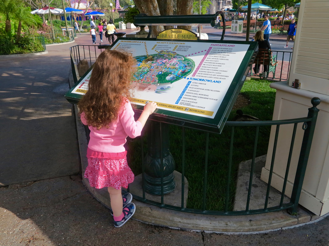 How to Keep Track of Your Kids at Disneyland